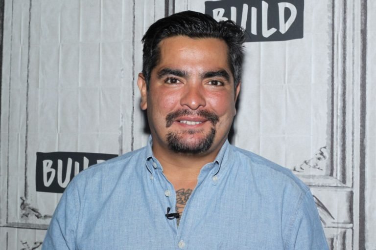 Chef Aarón Sánchez Helping Latine Restaurants in New Show — Here’s What We Know