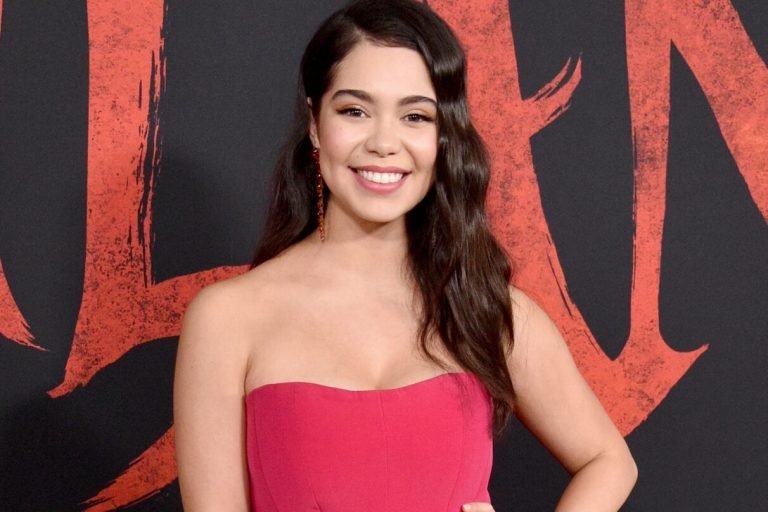 Is Auli’i Cravalho Cravalho Reprising Her Role As Moana in the Live-Action Movie?