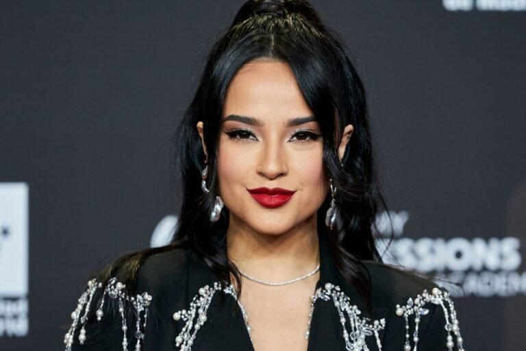 Becky G Responds After Scary Incident With Paparazzi at Mexico City Airport