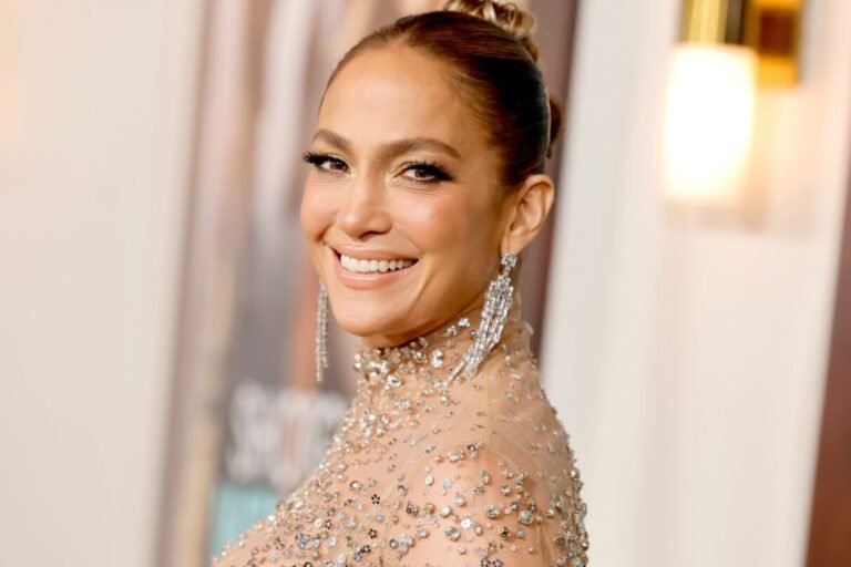 Jennifer Lopez & Others Donate $1 Million Each to Help Those on Strike in Hollywood